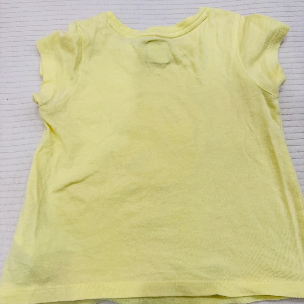 GAP charming yellow
